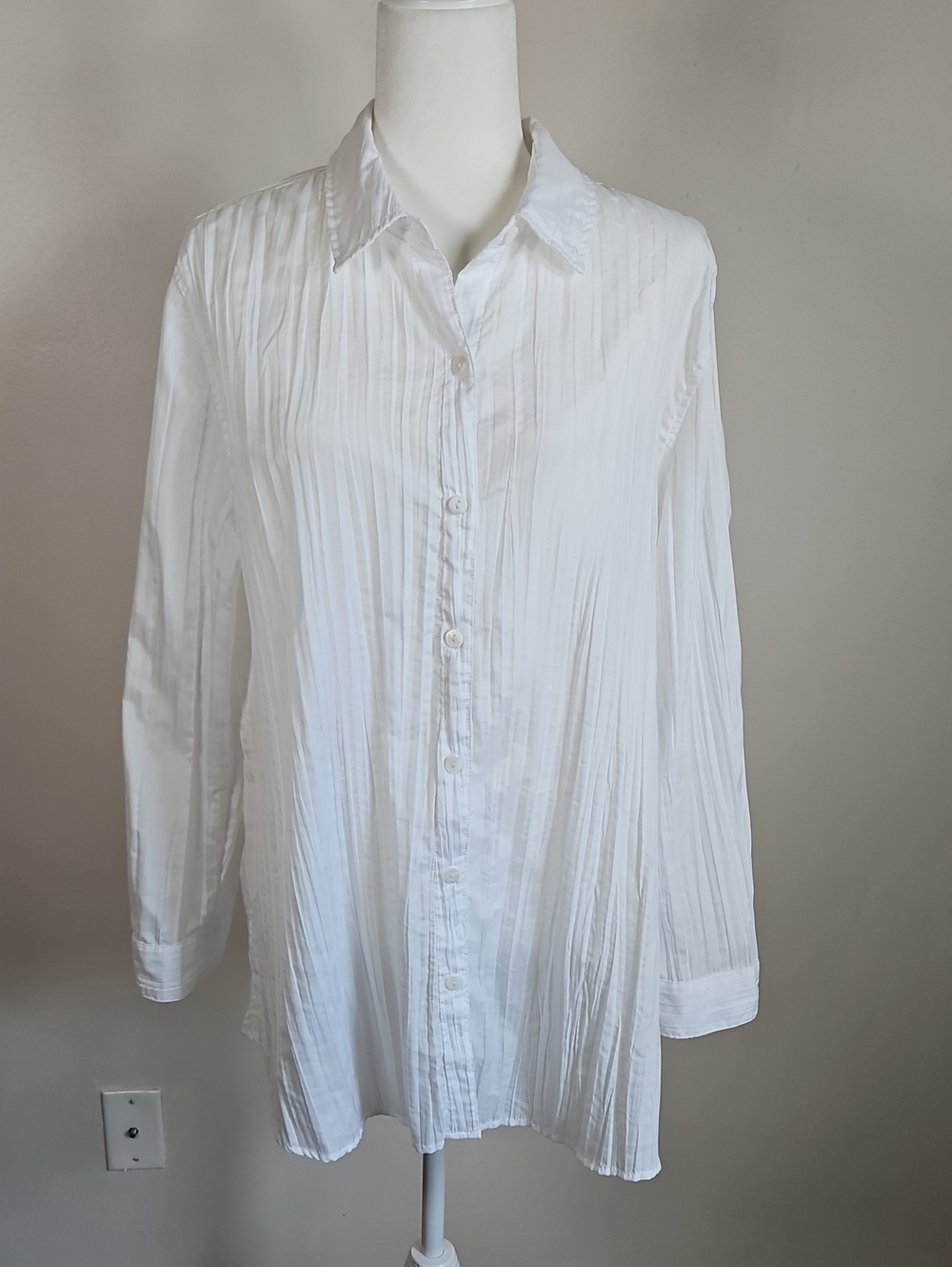 Chicos Crinkle Button Up Blouse 3/4 Sleeve White XL Office Wardrobe Basic